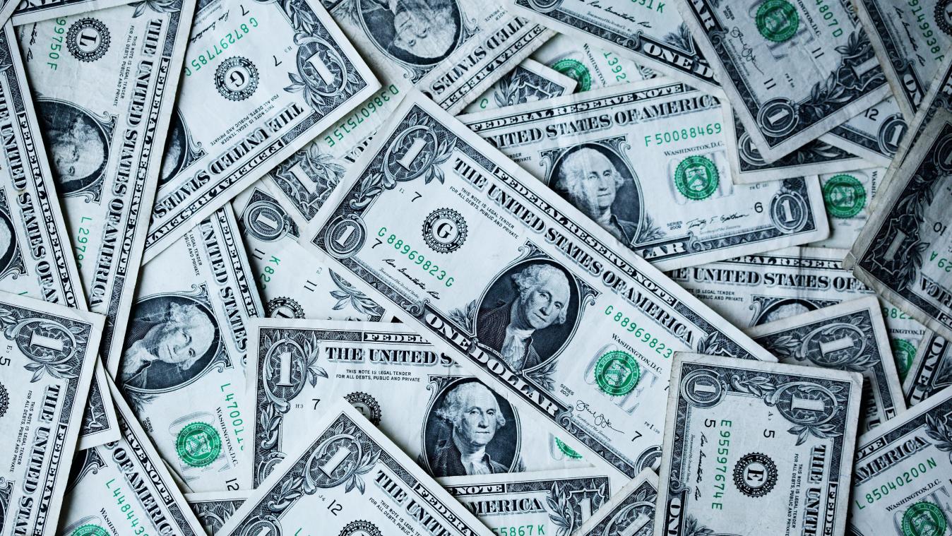 Amerikaanse universiteit in de ban van mysterieuze doos vol geld