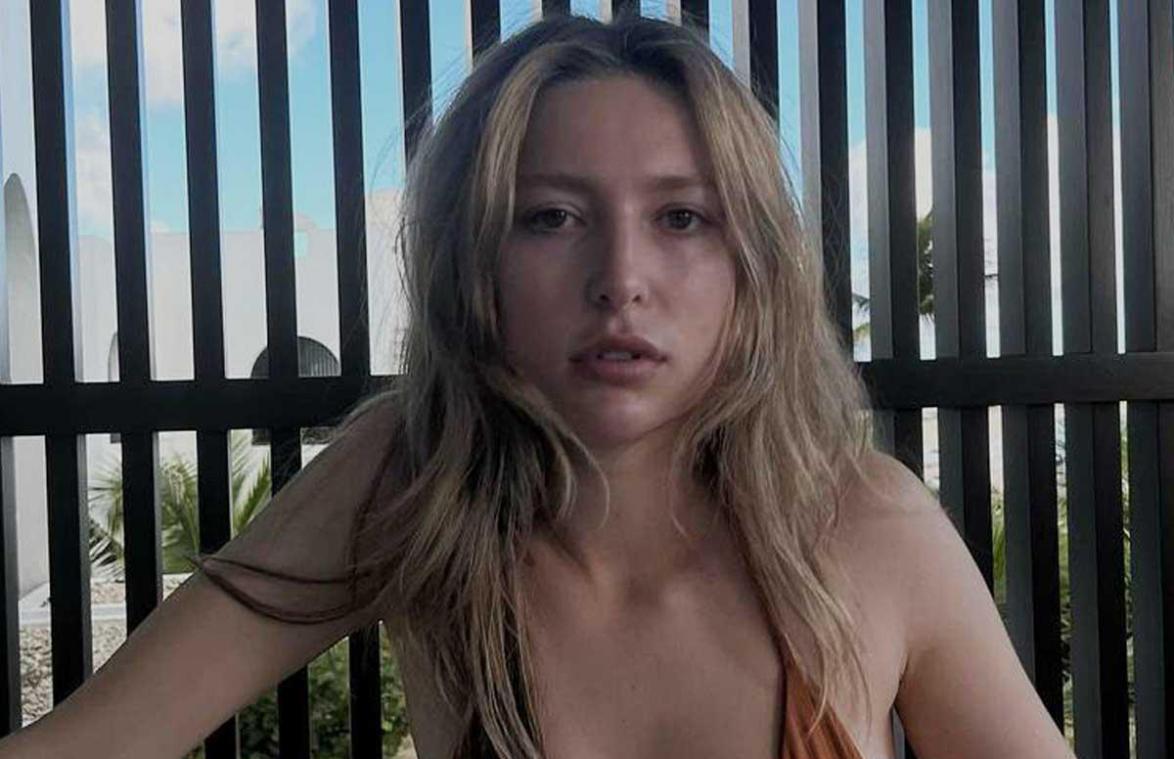 Dochter van Steve Jobs overladen met complimenten op bikinifoto: «Knapste vrouw ooit»