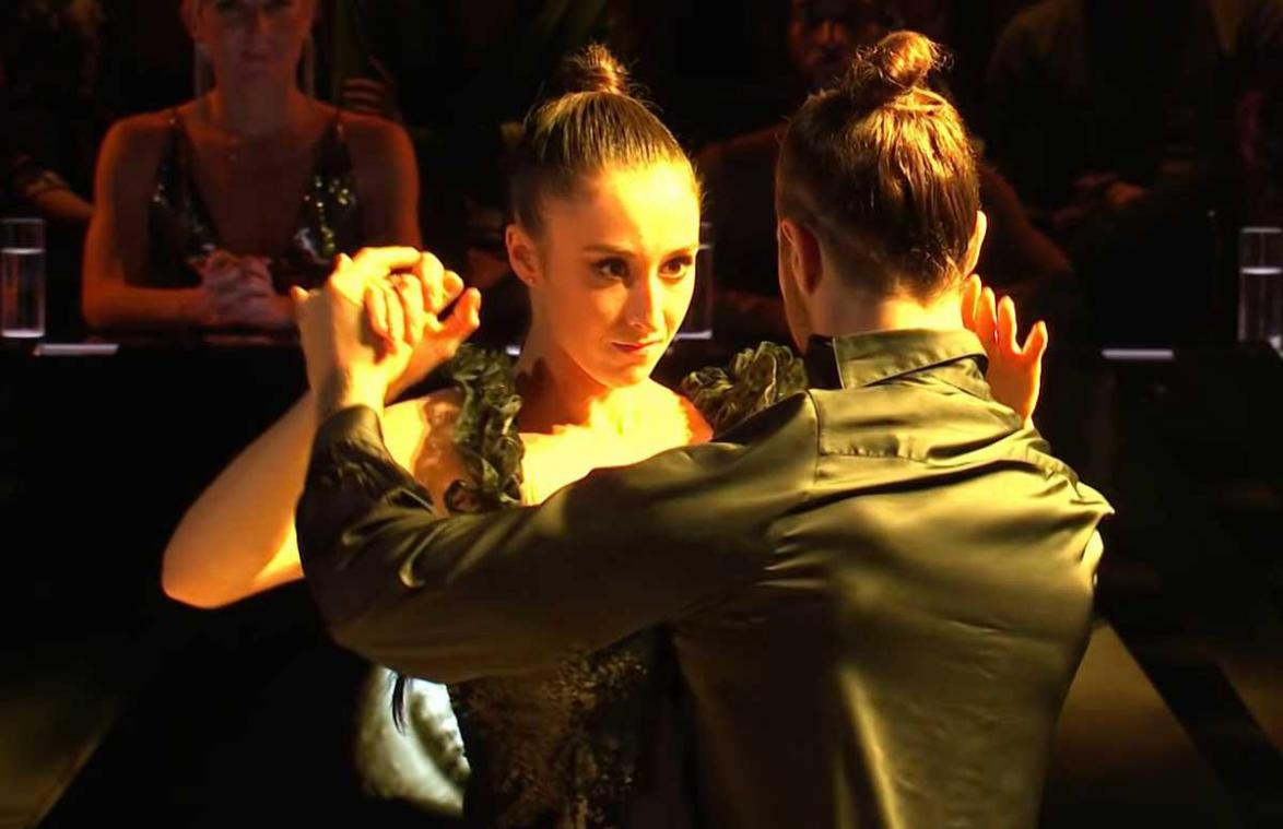 Nina Derwael over ‘Dancing with the Stars’: «Mocht mijn vriend dat doen, dan zou ik toch efkes moeten slikken»