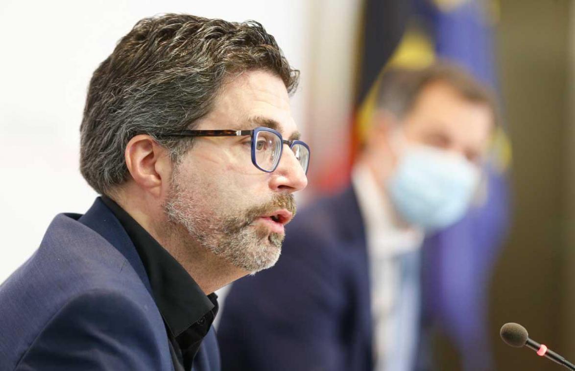 Zoveel besmettingen worden tegen midden januari verwacht: «We gaan het moeilijk hebben»
