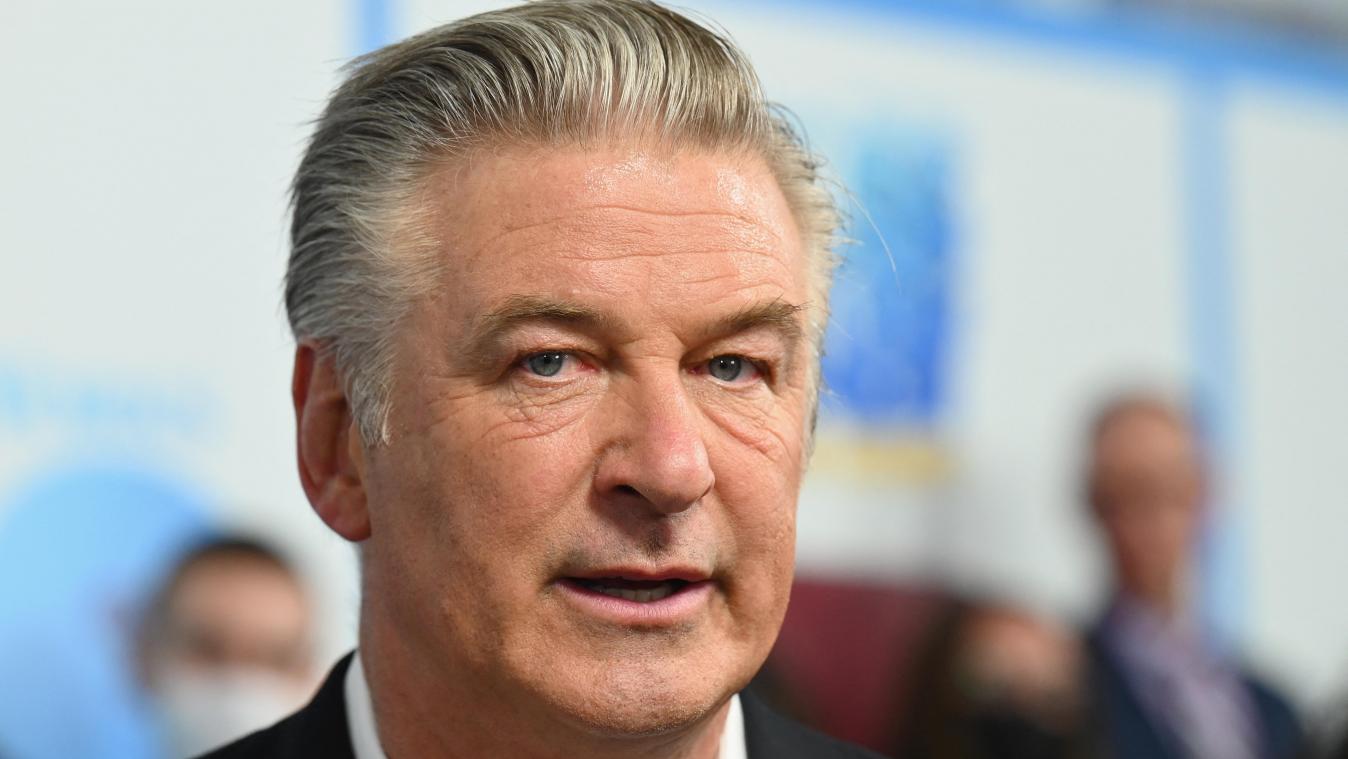 Acteur Alec Baldwin verwerpt ‘leugens’ over schietincident op filmset (video)