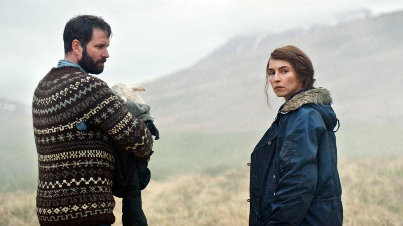 MOVIES. ‘Lamb’, een gekke kerstfabel met Noomi Rapace: «Op deze film heb ik heel mijn leven gewacht»