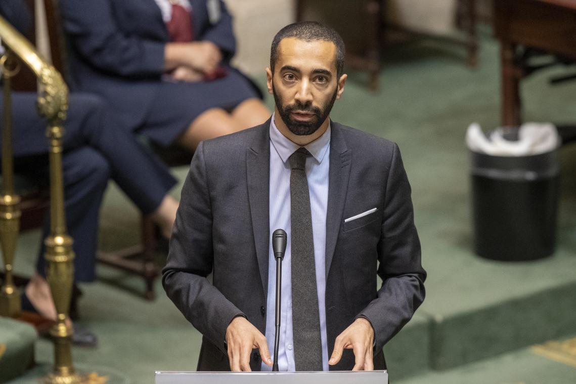 Mahdi zet in op extra personeel om af te geraken van zeer lange asielprocedure