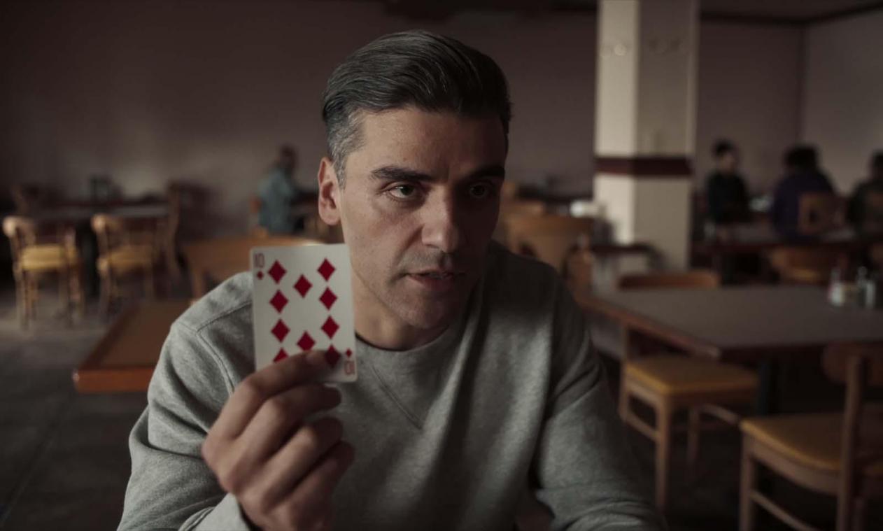 MOVIES. Legende Paul Schrader over zijn intense drama ‘The Card Counter’: «Ik hou ervan om de kijker op het verkeerde been te zetten»