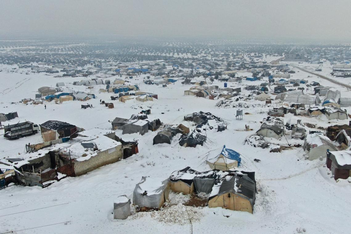 Sneeuwval zorgt voor «horrortaferelen» in Syrische vluchtelingenkampen: «Hulpverleners halen mensen uit ingestorte tenten» (foto’s)