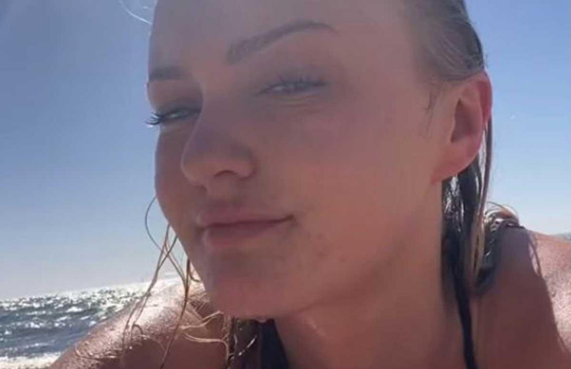 Zonnebadende vrouw betrapt man die foto’s van haar neemt: «Ik voelde me zo ongemakkelijk!» (video)