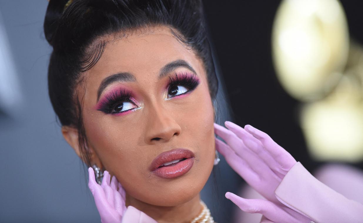 Blogster moet 4 miljoen dollar betalen aan Cardi B in zaak rond laster