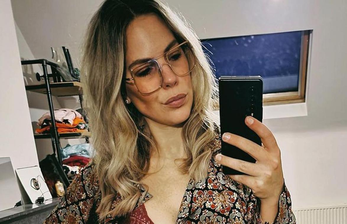 Eline De Munck verbaast volgers met doorzichtige outfit: «Mooi, maar iets te pikant» (foto)