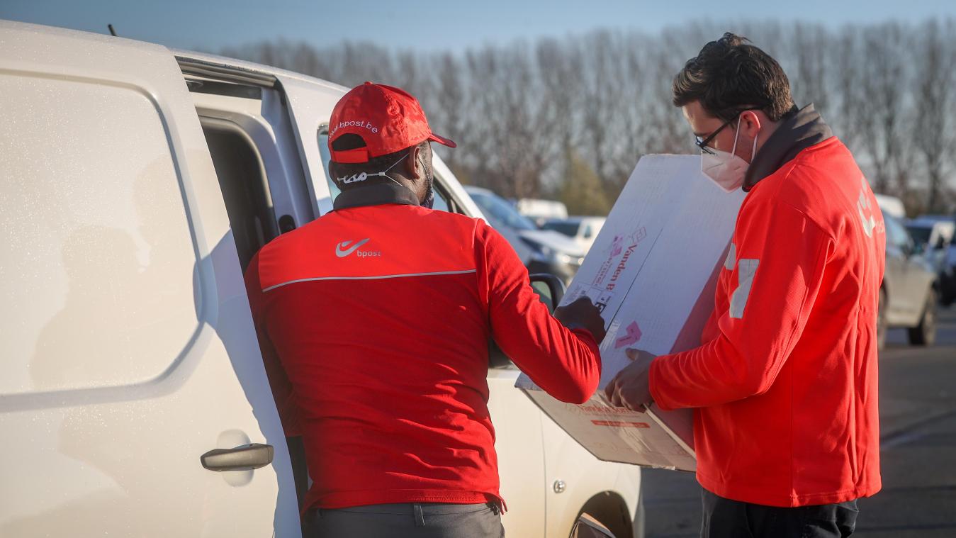 Bpost start proefproject om pakjes met postbode terug te sturen