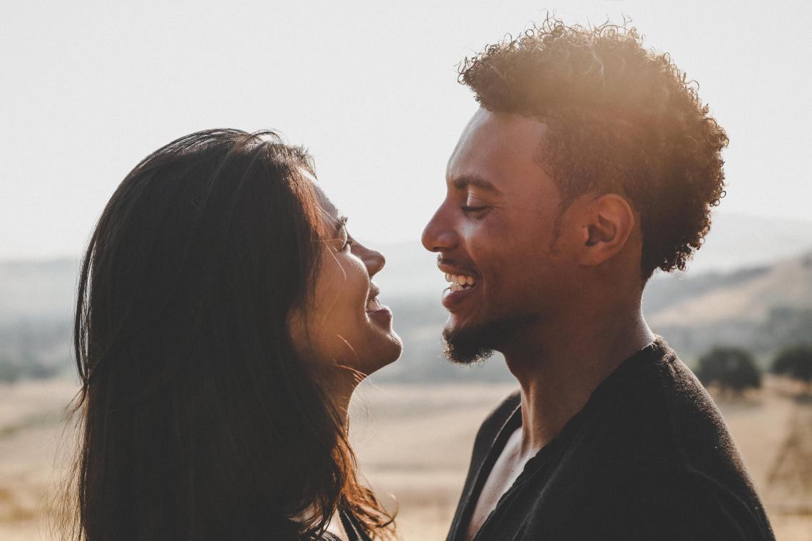 Dry dating: Dit is waarom we alcohol bannen uit ons datingleving in 2022