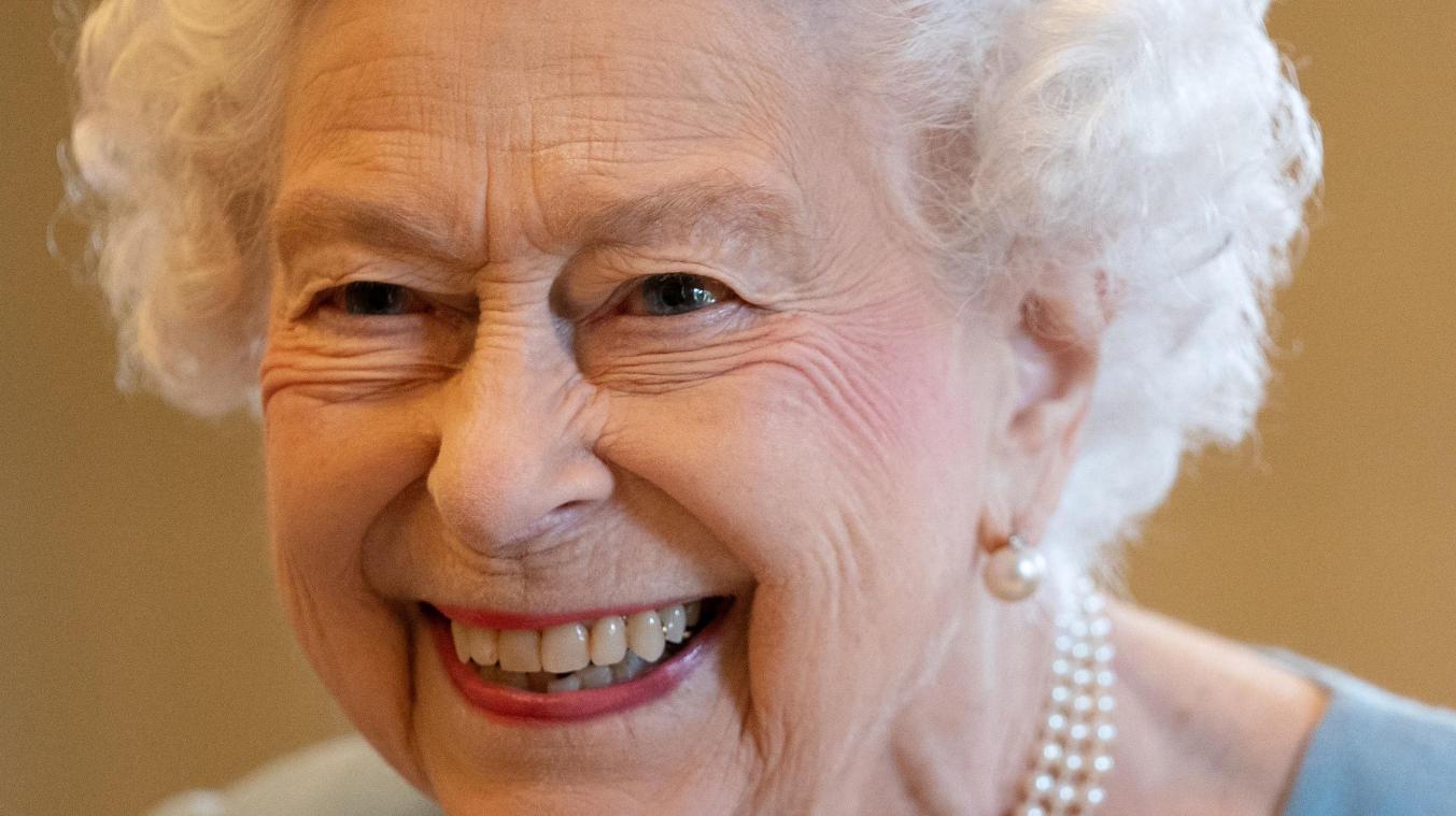Elizabeth II test positief op het coronavirus