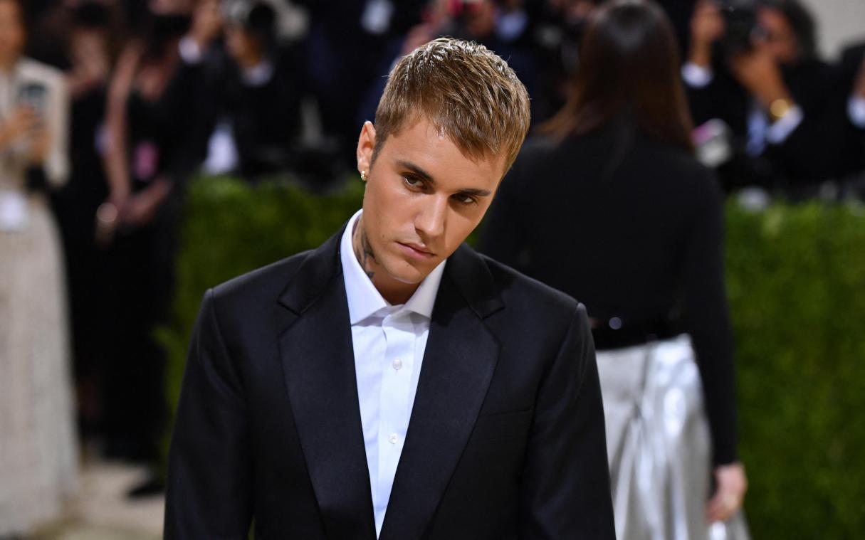 Justin Bieber test dag na start van wereldtournee positief op corona