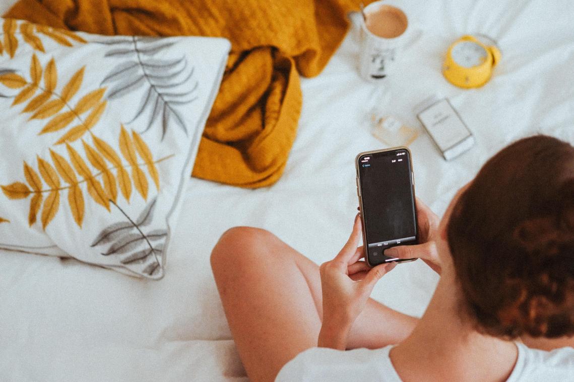 Waarom je nooit in de ochtend je telefoon mag checken