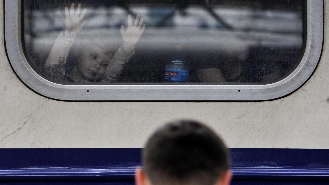 Rusland zegt humanitaire corridors te openen, meerdere landen willen Rusland uit Interpol