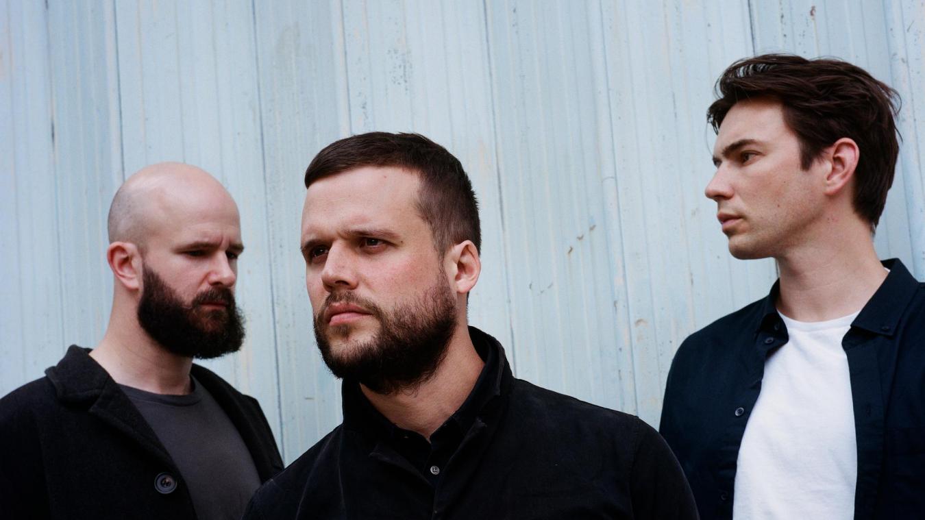 SOUNDCHECK. White Lies lost zijn poppy zesde plaat: «Het is heel gemakkelijk om te zingen over de dood»