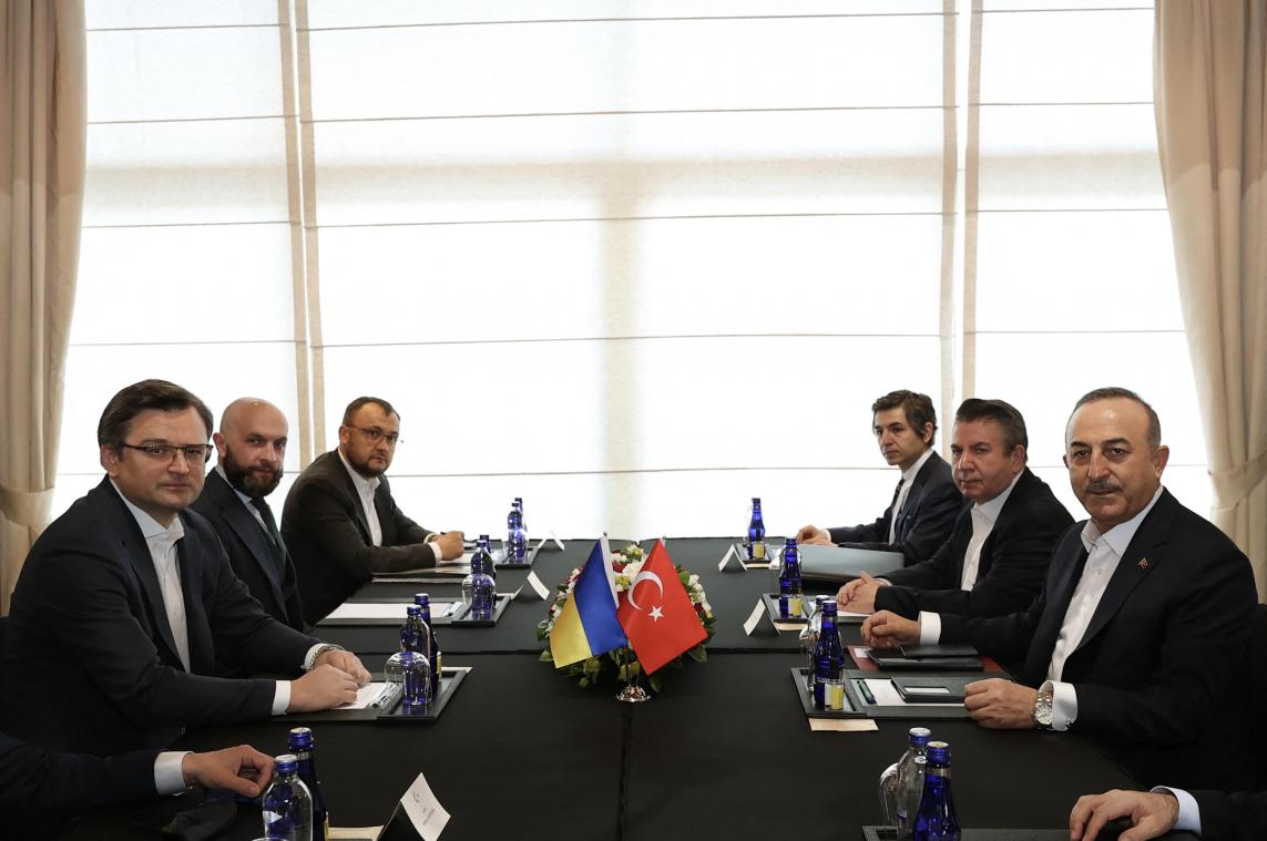 Oekraïense en Russische buitenlandministers houden eerste gesprekken op hoog diplomatiek niveau