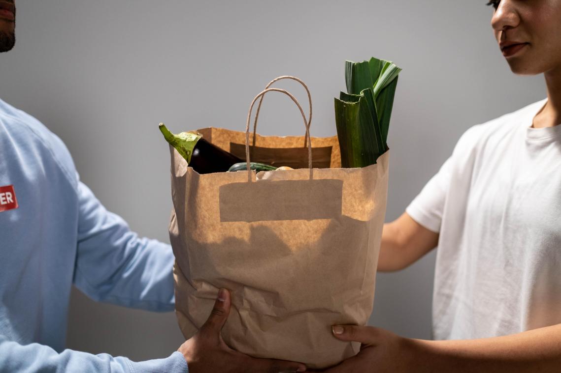 Klusjesapp brengt helpers in contact met mensen met ondersteuningsnood voor oppas, vervoer of een babbel