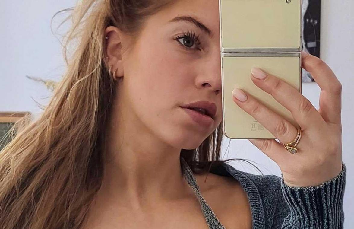 Bab Buelens poseert in eigen bikinicollectie: «Wow, heel mooi!» (foto)