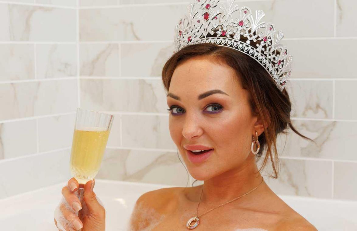 Miss België Chayenne van Aarle reageert op vermoedens dat ze plastische chirurgie heeft ondergaan