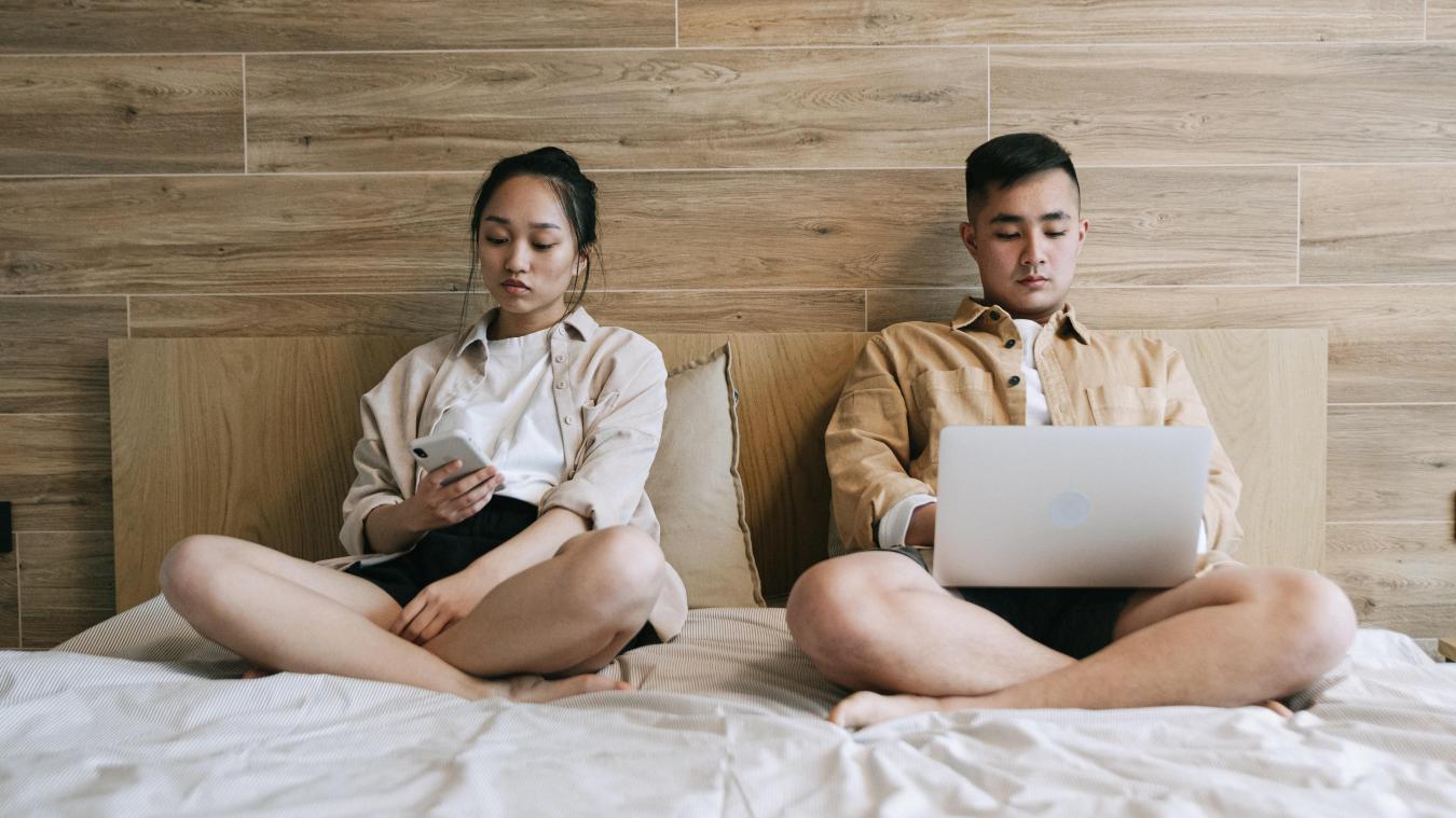 Lekker vanuit bed werken? Zo draag je zorg voor je lichaam