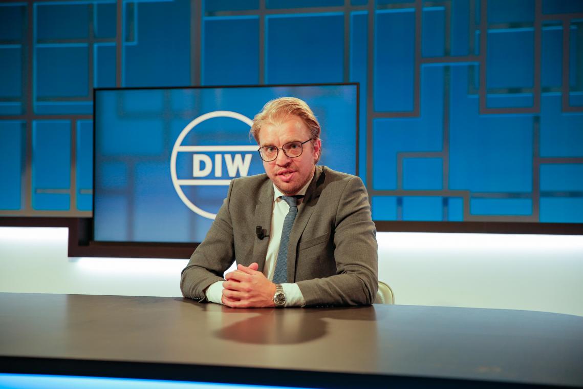 VRT haalt sketch van De ideale wereld met Holocaustgrap offline