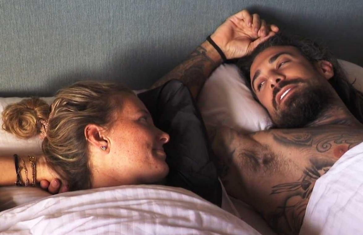 Madieke en Fabrizio beleven wel héél gezellige nacht in ‘De Bachelor’: «Het was niet te doen!» (video)