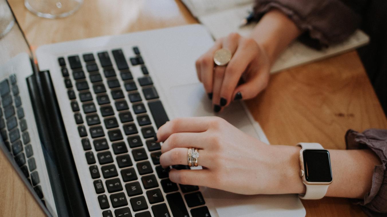 FOD Economie lanceert campagne om vrouwen naar digitale sectoren en beroepen te lokken
