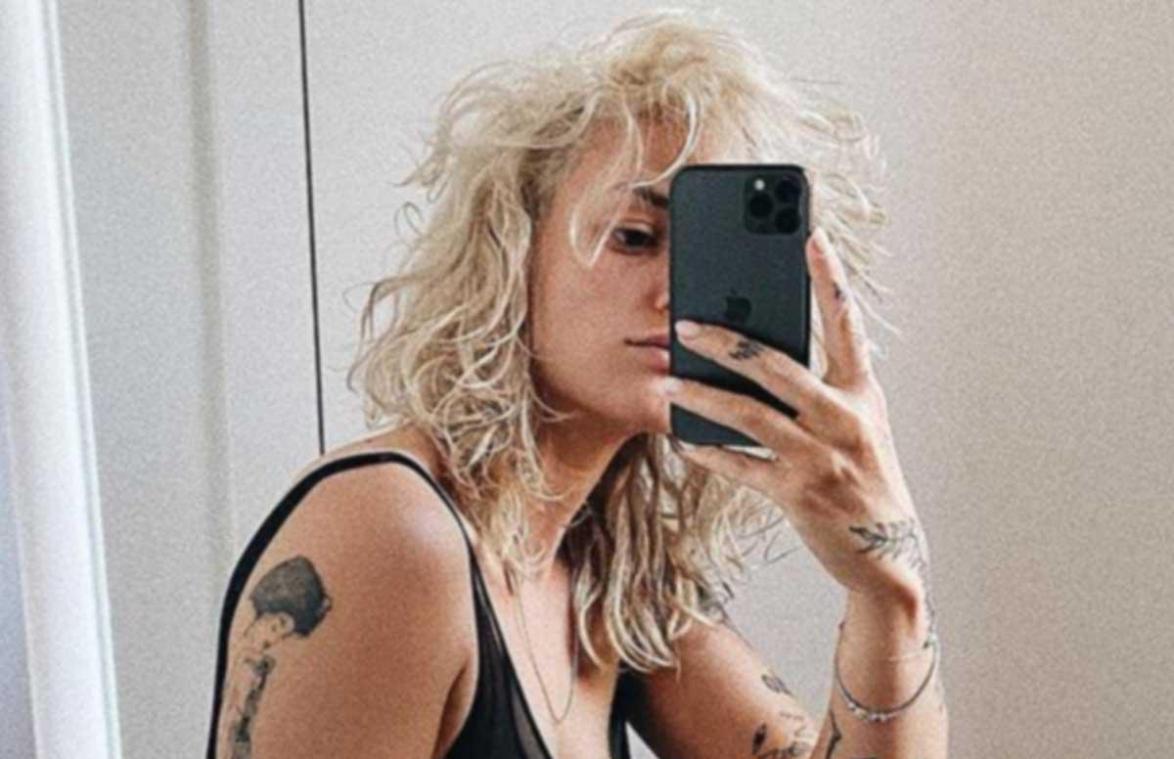 Jitske Van de Veire reageert op volger die haar eerlijke foto «niets om trots op te zijn» vindt