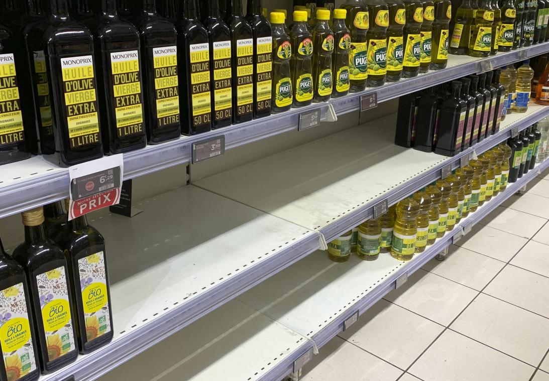 Zonnebloemolie in bepaalde voedingsproducten vervangen door alternatief: Zo merk je het in de winkel