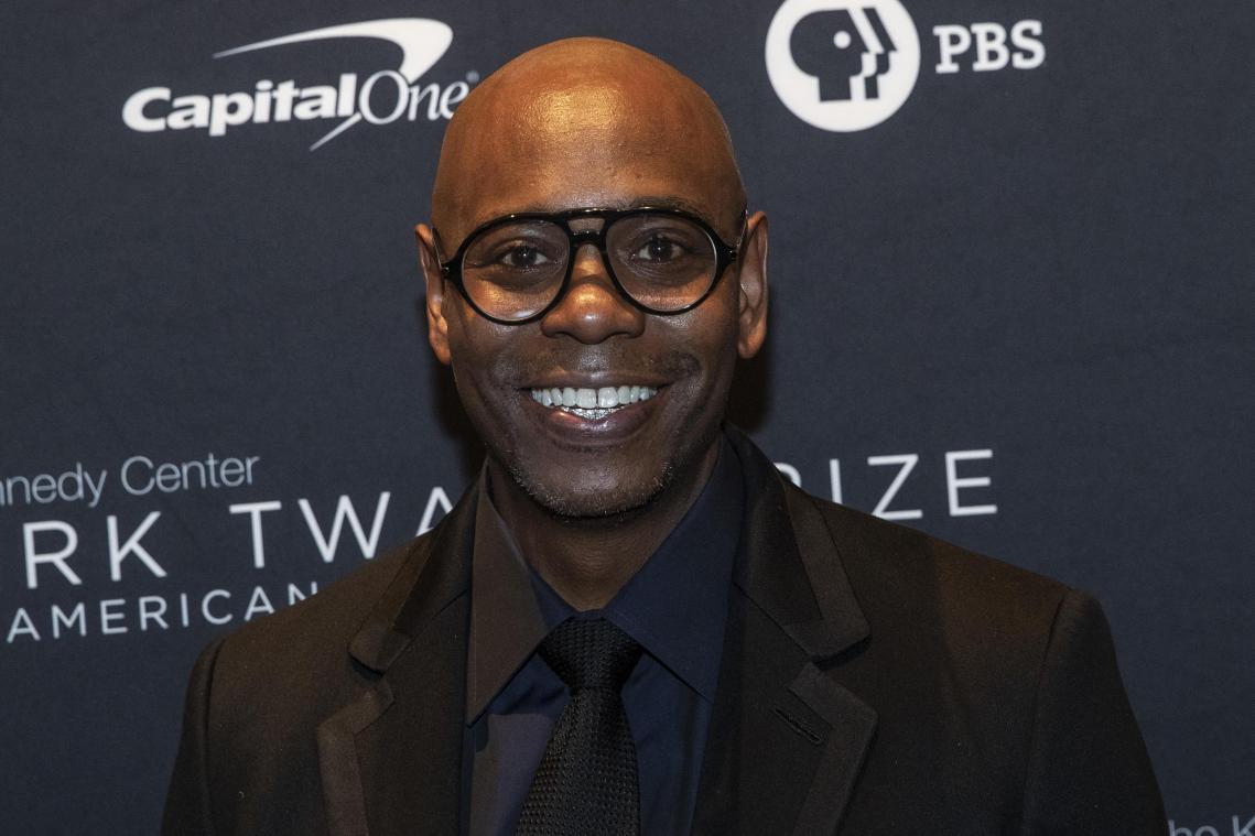 Komiek Dave Chappelle aangevallen tijdens optreden in Los Angeles (video)