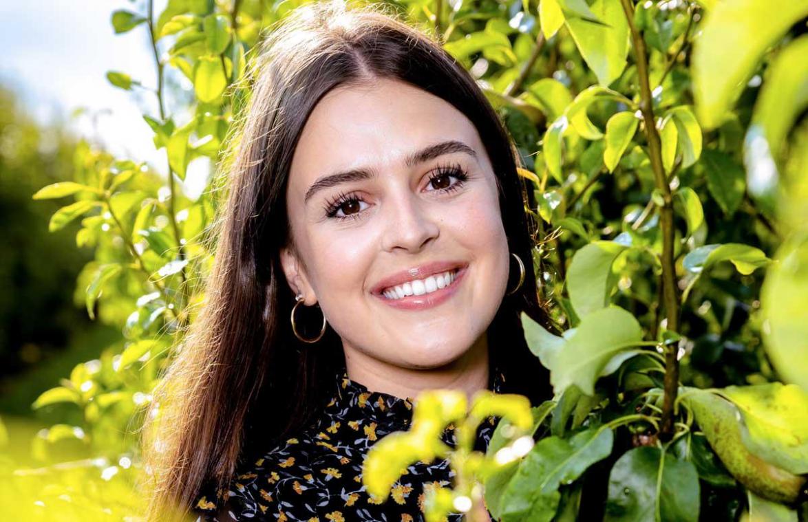 Emi uit ‘Boer zkt Vrouw’ openhartig: «We wilden allebei kussen op dat moment»