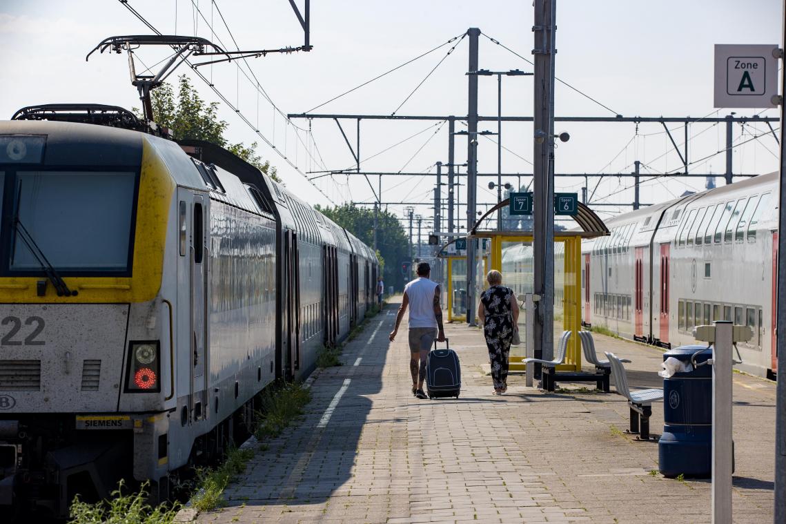 Opnieuw extra treinen naar kust vanwege verwachte drukte