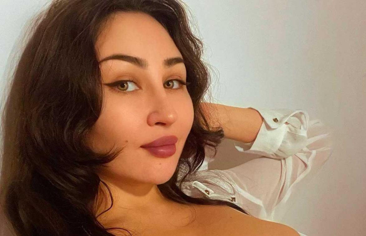 Model wil borstverkleining voor haar veiligheid: «Mensen staren me aan als ik een T-shirt draag»