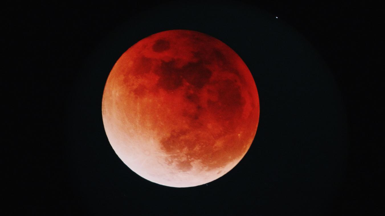Vroeg uit de veren voor maansverduistering op maandag