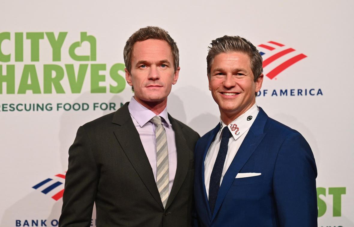 Neil Patrick Harris verontschuldigt zich voor oude «wansmakelijke» grap over dood van Amy Winehouse