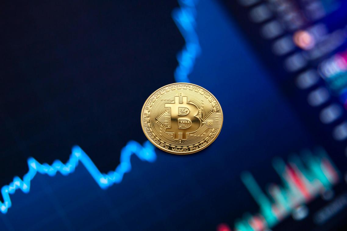 Een op tien Europese gezinnen investeerde al in cryptomunten ondanks risico’s