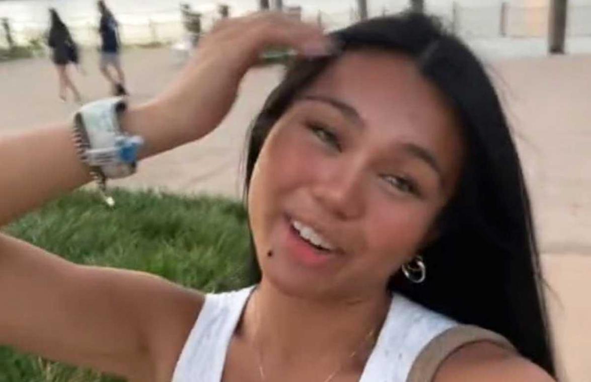 Vrouw aangesproken op ‘ongepaste’ outfit in Disney World: «Ik deed het niet opzettelijk!» (video)