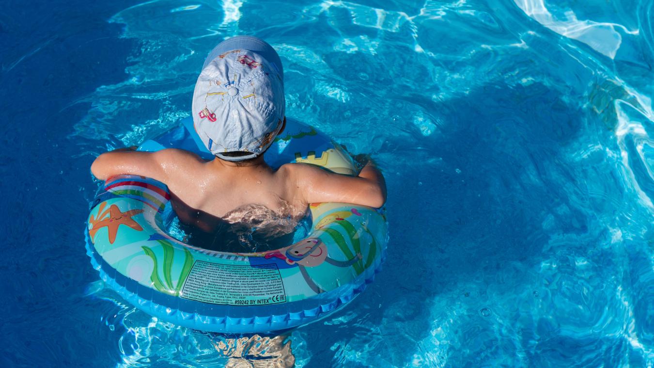 Openluchtzwembad van Pool is Cool opent opnieuw aan Brussels kanaal