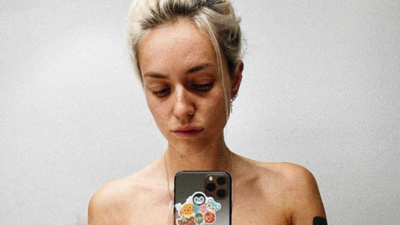 Jitske Van de Veire poseert halfnaakt, maar foto wordt (even) verwijderd door Instagram