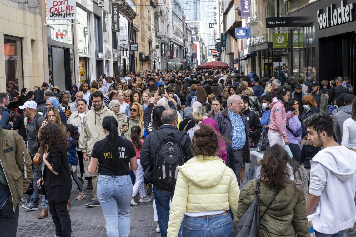 Bevolkingsdichtheid blijft toenemen: Vlaanderen telt nu bijna 500 inwoners per vierkante kilometer