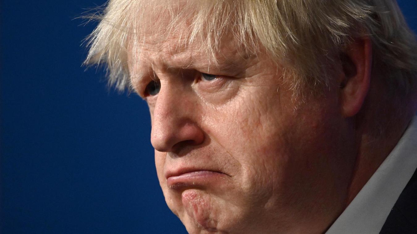 Boris Johnson stapt op als partijleider, maar wil premier blijven tot er opvolger is