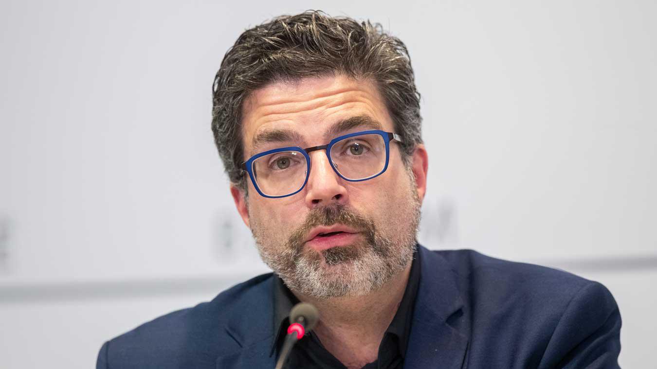 Hebben ook jonge mensen een tweede boosterprik nodig? Steven Van Gucht zorgt voor duidelijkheid.