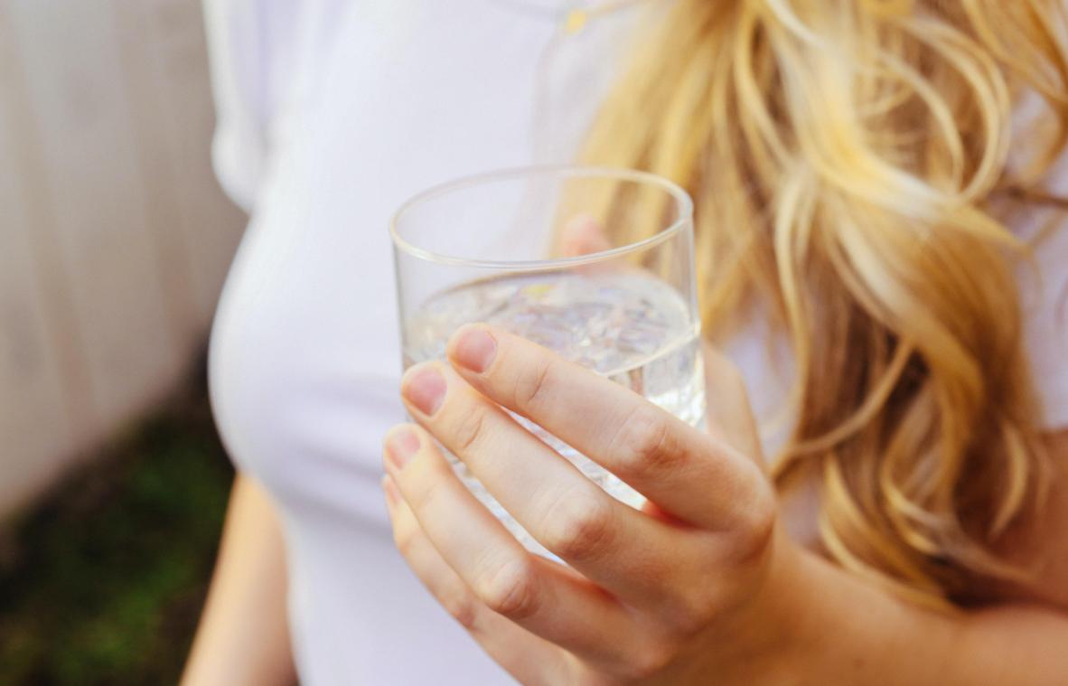 HITTEGOLF. Driekwart van de Belgen drinkt te weinig water