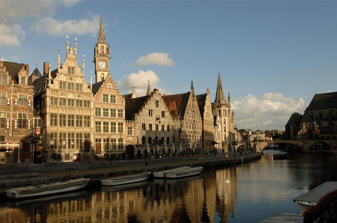 53-jarige man in het water gegooid aan de Lousbergskaai in Gent: verdachte gearresteerd