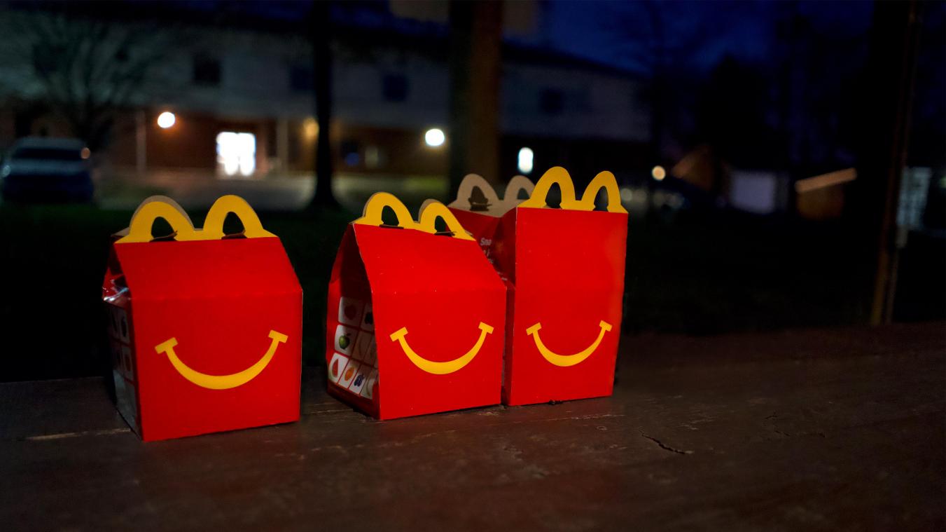 BIZAR. Boete van 2.664 dollar voor meebrengen van twee McMuffins en croissant naar Australië