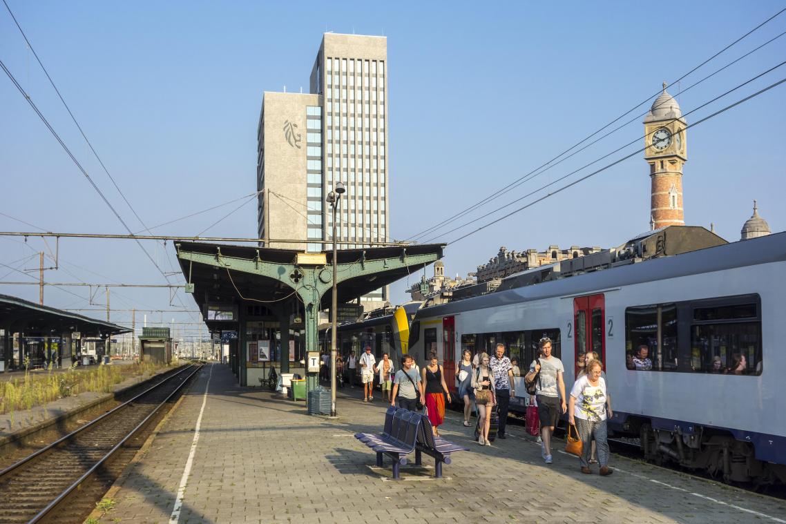 NMBS geeft gratis ticket aan woon-werkabonnees en lanceert testabonnement aan halve prijs