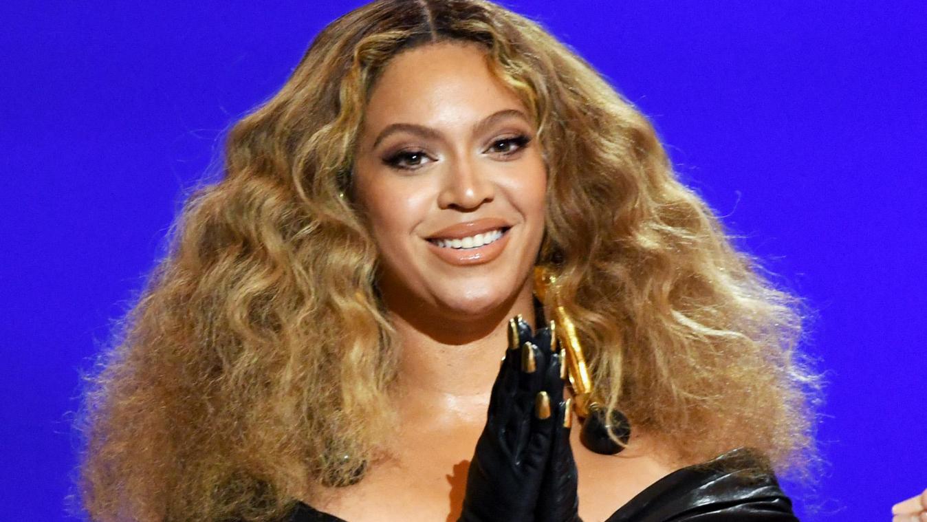 Beyoncé dropt remixen van ‘Break My Soul’ (video)