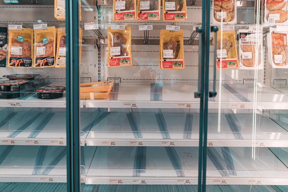 Waarom worden de schappen in de supermarkt leger en leger?