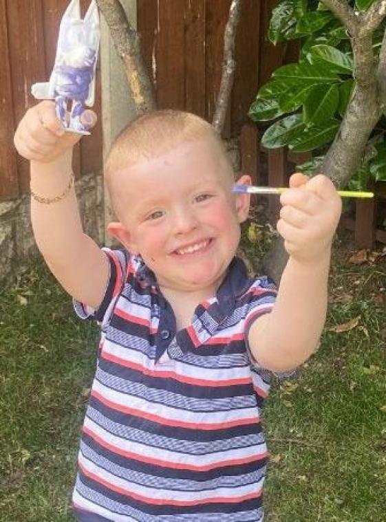 Britse politie is met man en macht op zoek naar 4-jarige jongen in Antalya