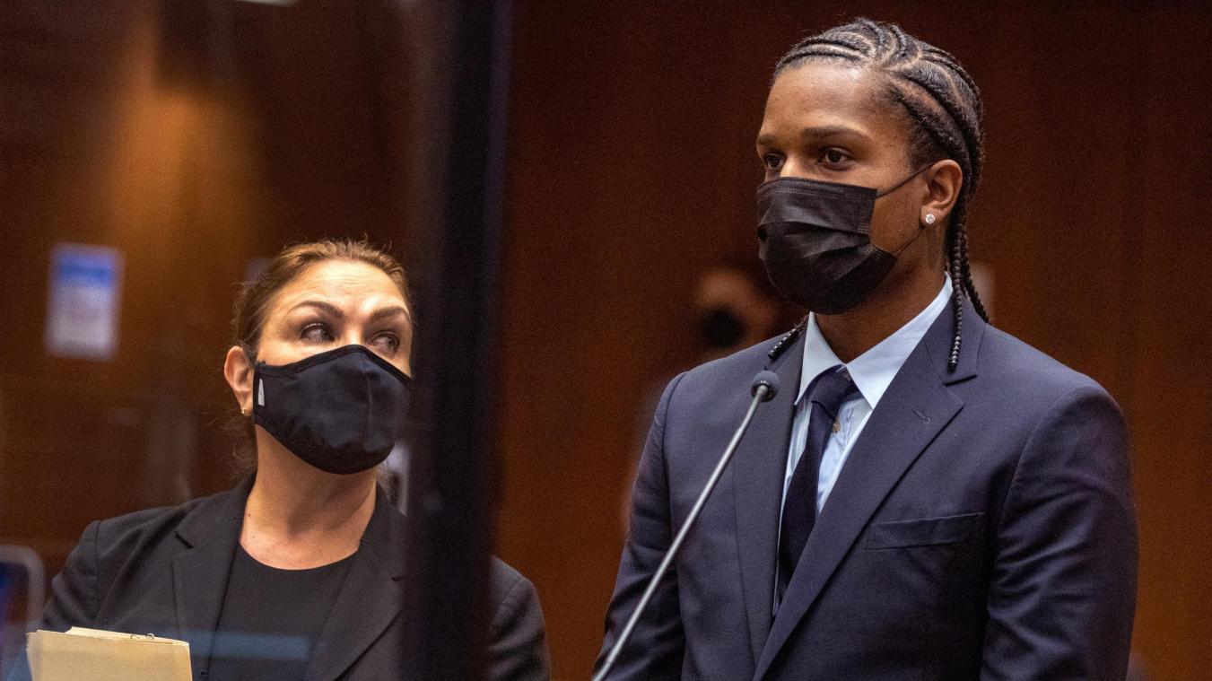 Amerikaanse rapper A$AP Rocky, beschuldigd van rol in schietpartij, pleit onschuldig